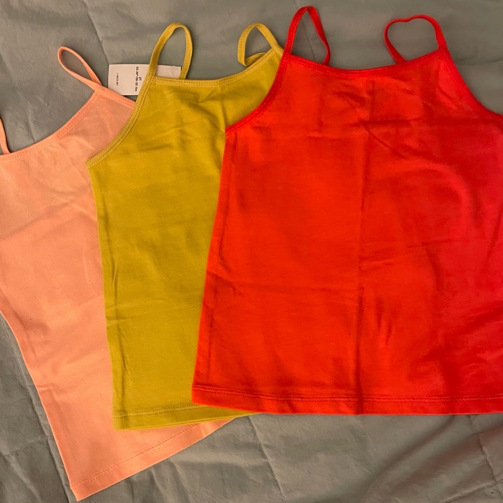 NWT Set of 3 Old Navy Toddler Girl’s 2T OLD NAVY Camisoles Lot Peach Coral Green